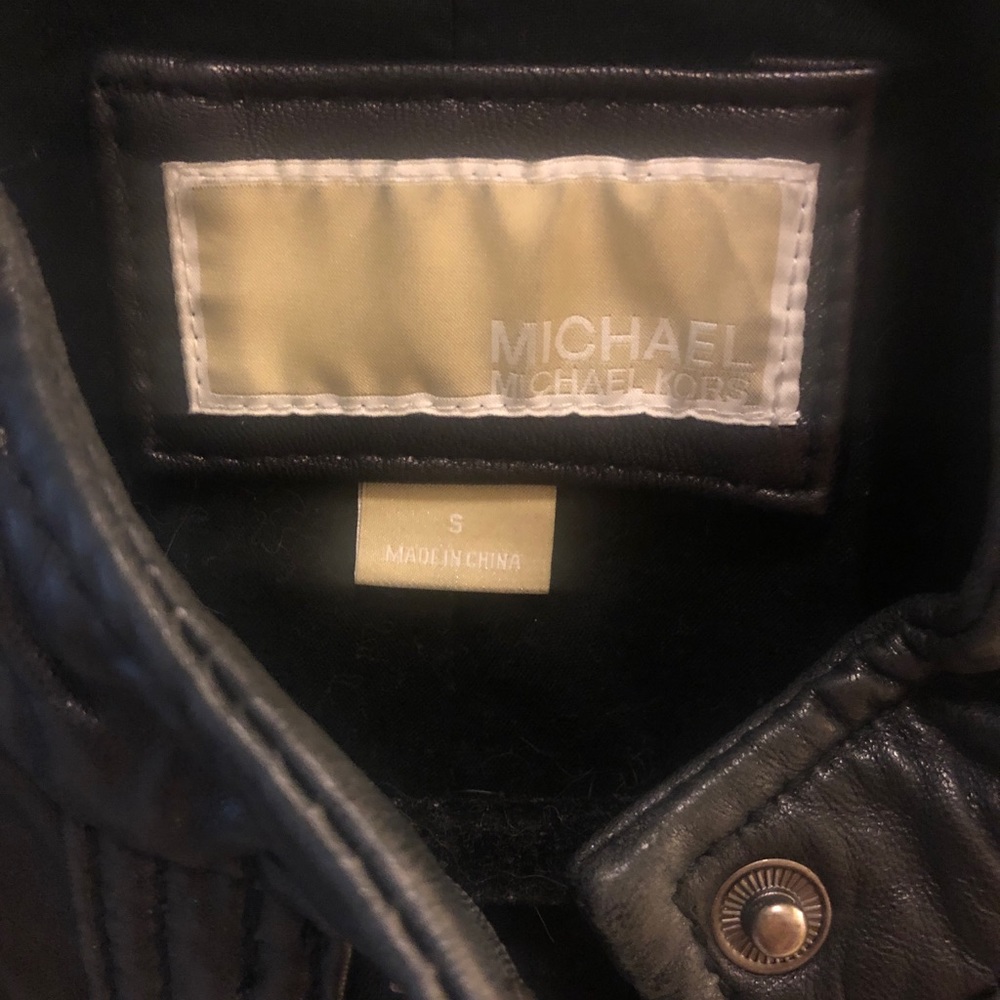 Michael Kors small black leather Moto jacket!! - Picture 3 of 8